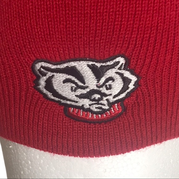 Captivating Headwear Wisconsin Badgers Beanie - Picture 5 of 10